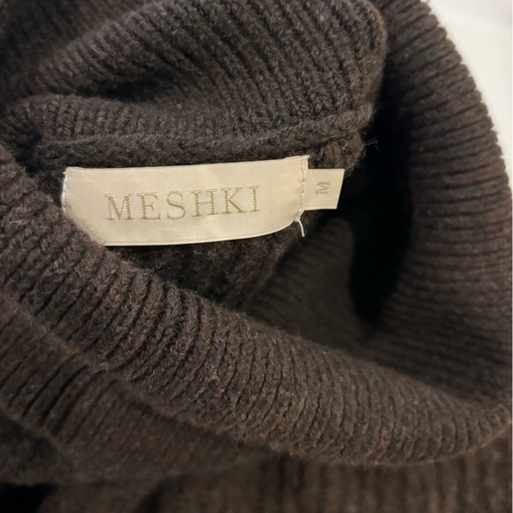 Cropper Turtle Neck Sweater - Picture 3 of 3